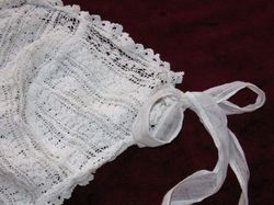 fine French vintage baby clothing bonnet