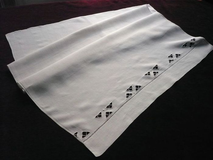Pretty French Infant Sheet