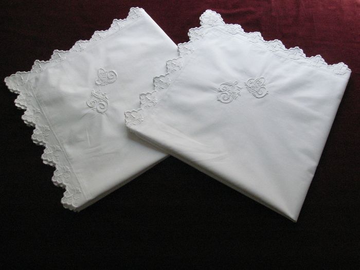 Pair of antique pillow shams, monogram : JC