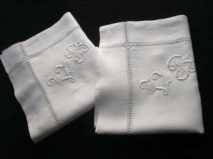 french linen pair of pillow sham, monogram: VB