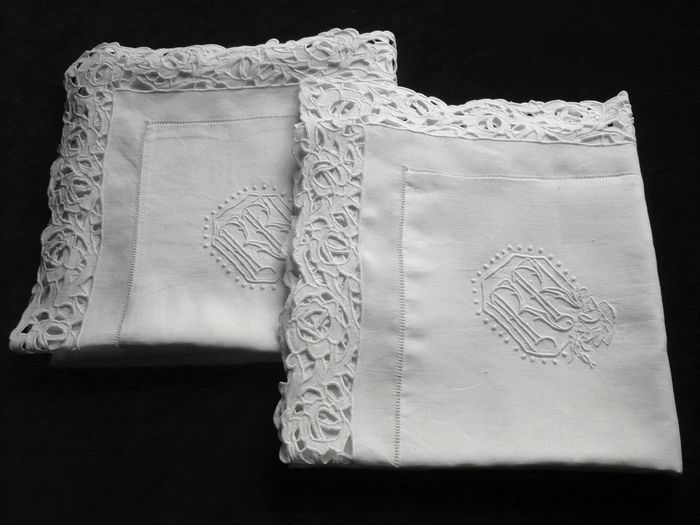  pair of embroidered  pillow sham  monogram RR