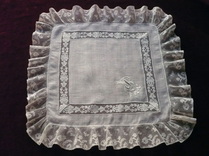 antique lace and linen handkerchief monogram JP
