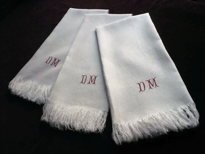 Damask guest hand towels monogram DM