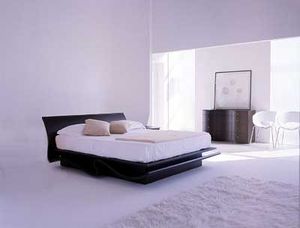 A white bed room