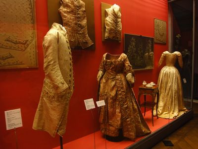 18th c. french costumes, mus�e des tissus