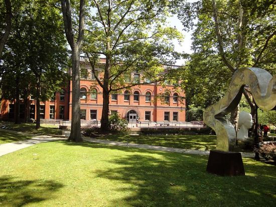 Pratt Institute gardens