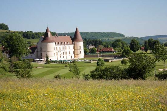 Burgundy chateau de chailly