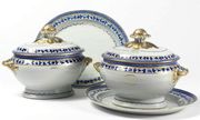 A PAIR OF CHINESE EXPORT OVAL SOUP TUREENS, C