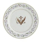 A CHINESE EXPORT ARMORIAL PLATE
CIRCA 1780


