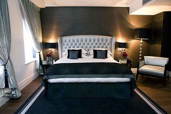 A bedroom in Soho, London